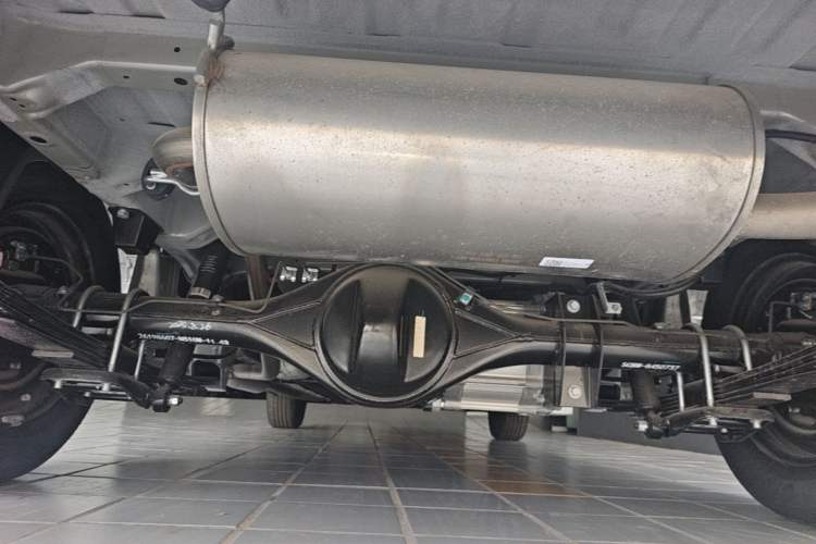 Used Wuling Hongguang New Energy 2025 Extended-Range Hybrid 50 km Utility Version Chassis Rear