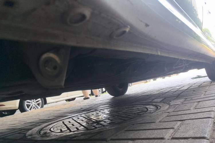 Used Wuling Hongguang New Energy 2025 Extended-Range Hybrid 50 km Standard Version Chassis Rear Right