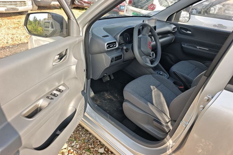 Used Wuling Hongguang New Energy 2025 Extended-Range Hybrid 50KM Comfort Version Driver Seat