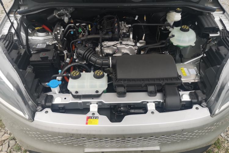 Used Wuling Hongguang New Energy 2025 Extended-Range Hybrid 50 km Standard Version Engine Bay