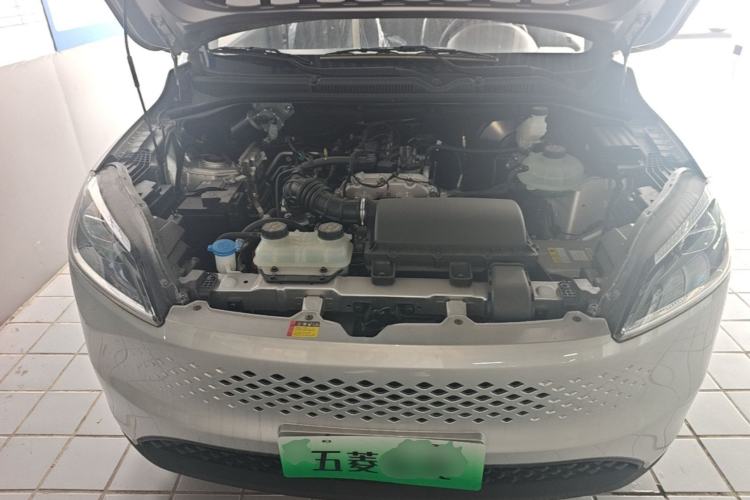 Used Wuling Hongguang New Energy 2025 Extended-Range Hybrid 50 km Utility Version Engine Bay