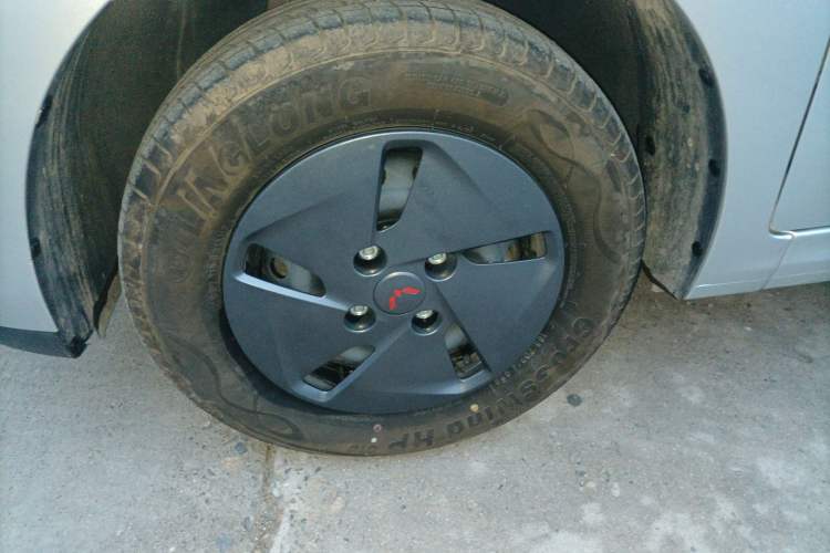 Used Wuling Hongguang New Energy 2025 Extended-Range Hybrid 50KM Comfort Version Exterior 2