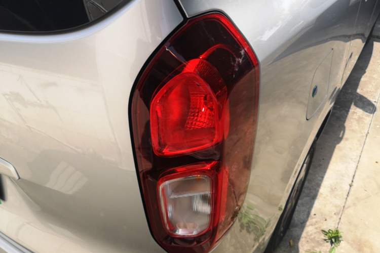 Used Wuling Hongguang New Energy 2025 Extended-Range Hybrid 50KM Comfort Version Exterior 3