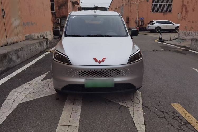 Used Wuling Hongguang New Energy 2025 Extended-Range Hybrid 50KM Comfort Version Exterior 7
