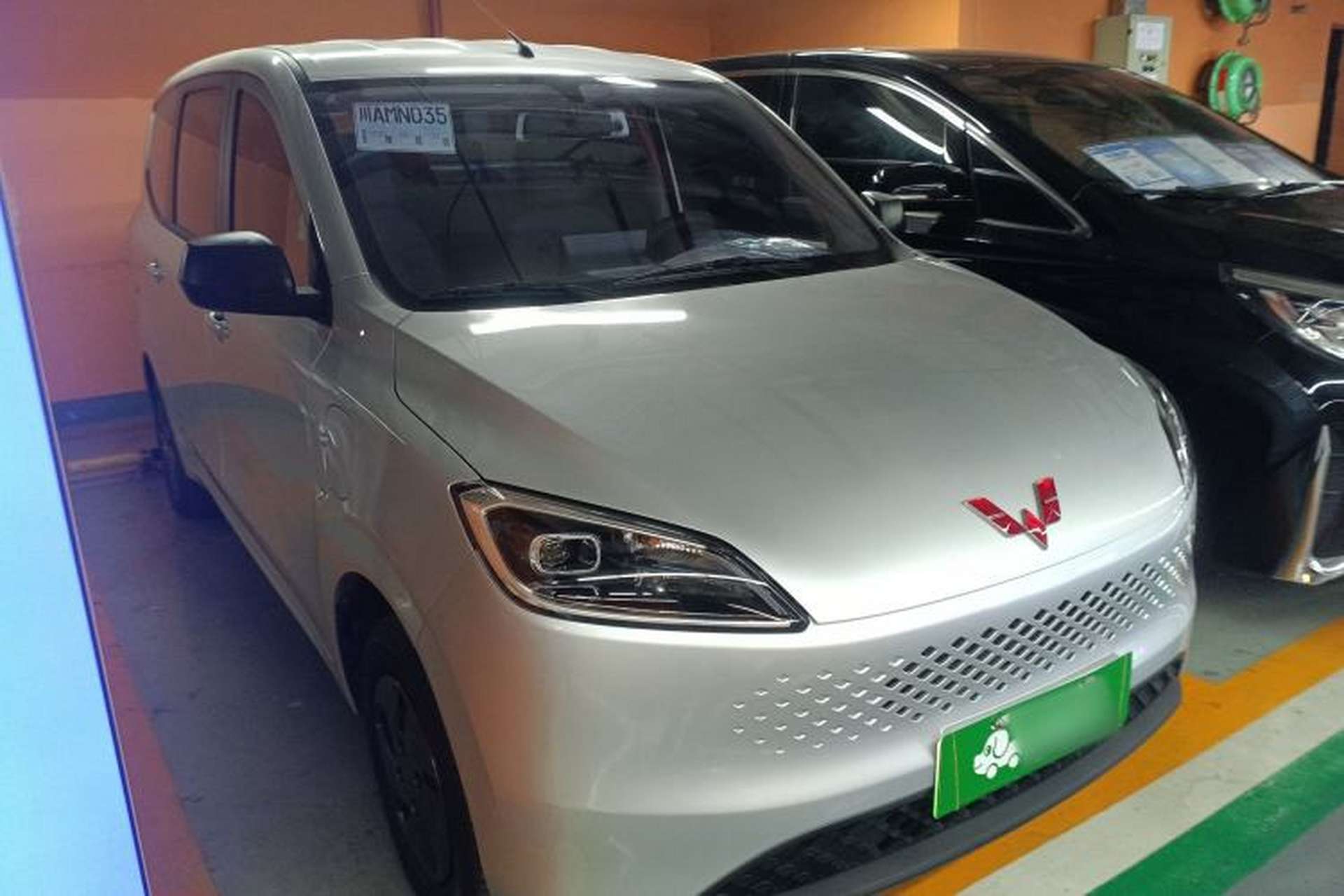 Used Wuling Hongguang New Energy 2025 Extended-Range Hybrid 50KM Comfort Version Front Right 45 Deg
