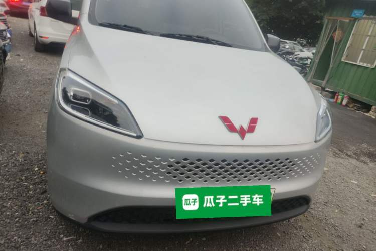 Used Wuling Hongguang New Energy 2025 Extended-Range Hybrid 50KM Comfort Version Front