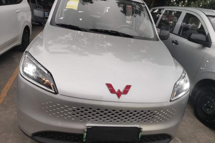 Used Wuling Hongguang New Energy 2025 Extended-Range Hybrid 50KM Comfort Version Front