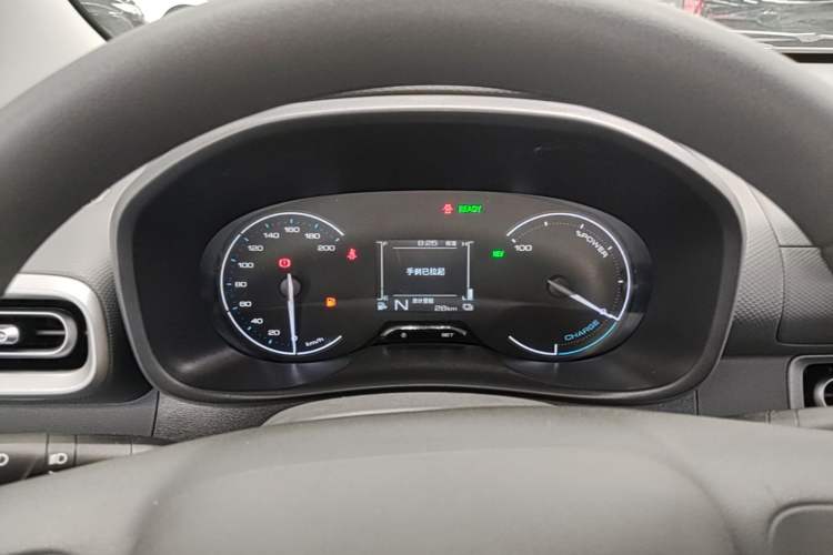 Used Wuling Hongguang New Energy 2025 Extended-Range Hybrid 50 km Standard Version Instrument Cluster