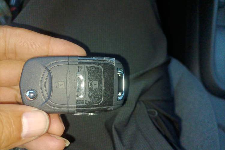 Used Wuling Hongguang New Energy 2025 Extended-Range Hybrid 50KM Comfort Version Interior 1