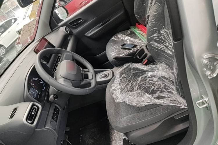 Used Wuling Hongguang New Energy 2025 Extended-Range Hybrid 50 km Standard Version Left Front Seat