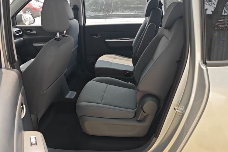 Used Wuling Hongguang New Energy 2025 Extended-Range Hybrid 50KM Comfort Version Left Rear Seat
