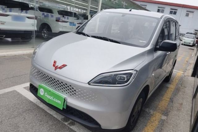 Used Wuling Hongguang New Energy 2025 Extended-Range Hybrid 50KM Comfort Version