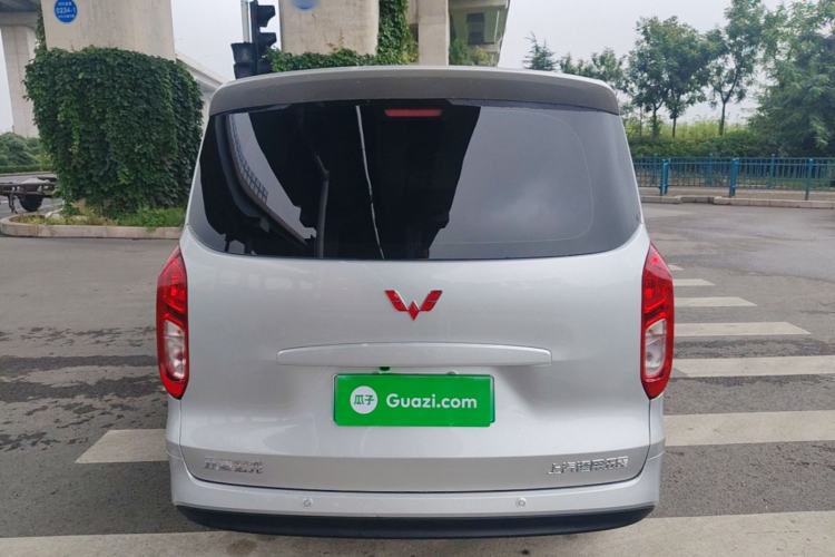 Used Wuling Hongguang New Energy 2025 Extended-Range Hybrid 50KM Comfort Version Rear