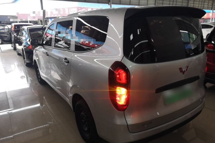 Used Wuling Hongguang New Energy 2025 Extended-Range Hybrid 50 km Standard Version Rear