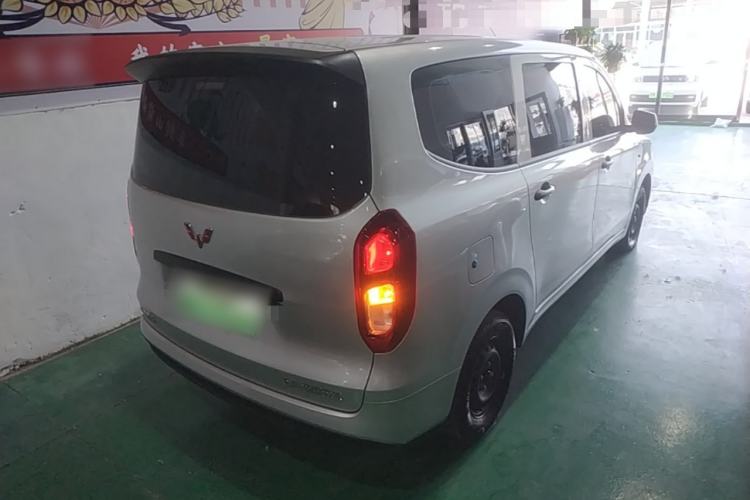 Used Wuling Hongguang New Energy 2025 Extended-Range Hybrid 50 km Utility Version Rear Right 45 Deg