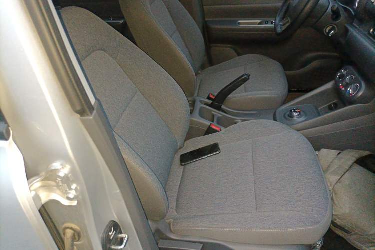 Used Wuling Hongguang New Energy 2025 Extended-Range Hybrid 50KM Comfort Version Right Front Seat