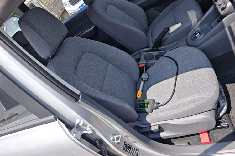 Used Wuling Hongguang New Energy 2025 Extended-Range Hybrid 50KM Comfort Version Right Front Seat