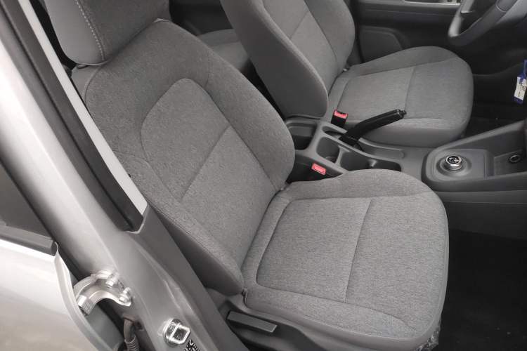 Used Wuling Hongguang New Energy 2025 Extended-Range Hybrid 50KM Comfort Version Right Front Seat