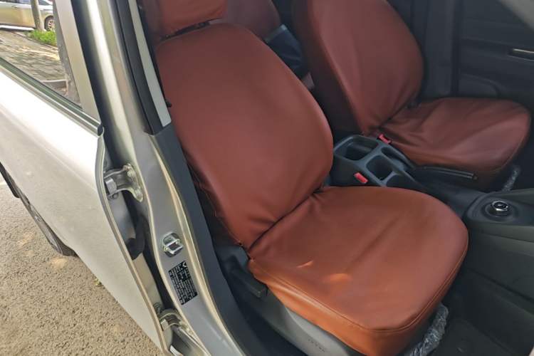 Used Wuling Hongguang New Energy 2025 Extended-Range Hybrid 50KM Comfort Version Right Front Seat