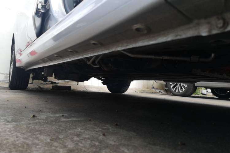Used Wuling Hongguang New Energy 2025 Extended-Range Hybrid 50KM Comfort Version Right Side Sill