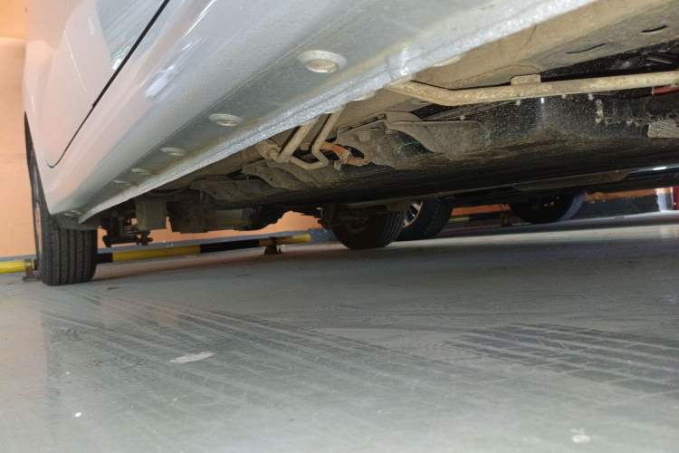 Used Wuling Hongguang New Energy 2025 Extended-Range Hybrid 50KM Comfort Version Right Side Sill