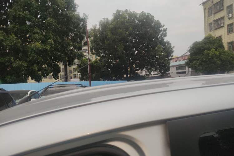 Used Wuling Hongguang New Energy 2025 Extended-Range Hybrid 50KM Comfort Version Roof