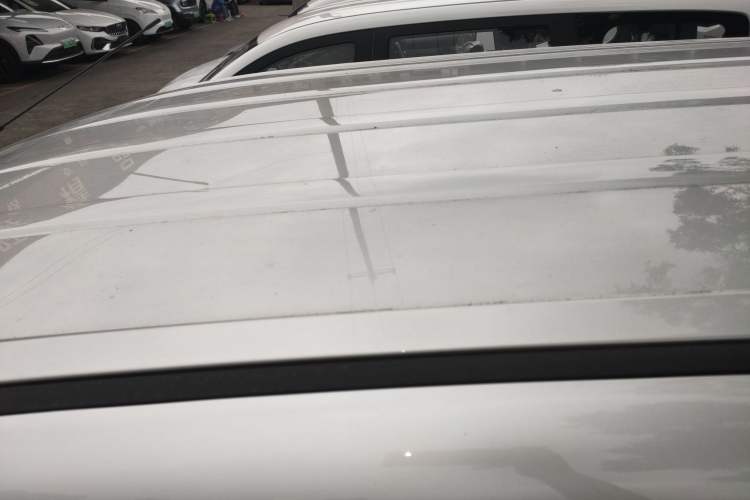Used Wuling Hongguang New Energy 2025 Extended-Range Hybrid 50KM Comfort Version Roof