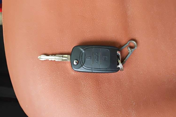 Used Wuling Hongguang New Energy 2025 Extended-Range Hybrid 50KM Comfort Version Vehicle Key