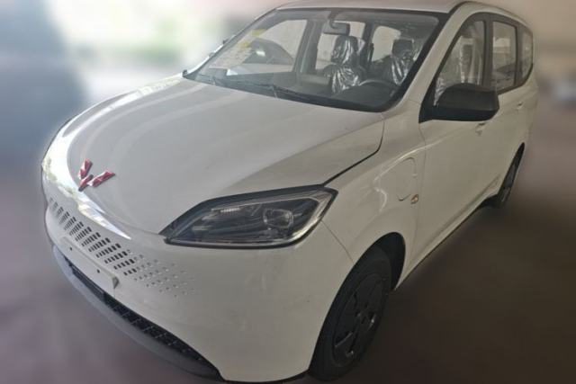Used Wuling Hongguang New Energy 2025 Model Range-Extending Hybrid 150KM Comfort Edition