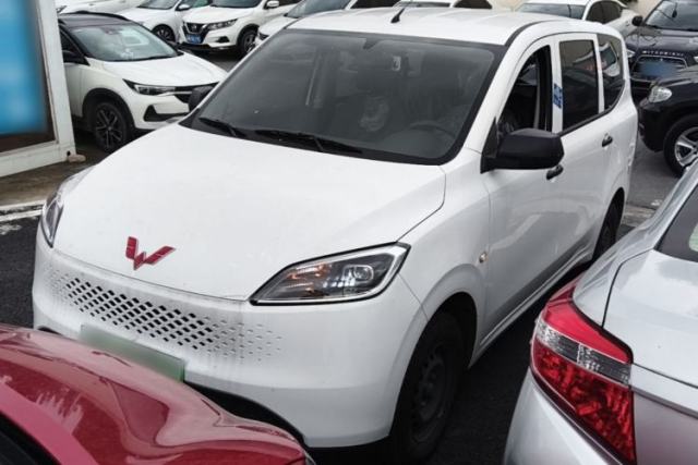 Used Wuling Hongguang New Energy 2025 Extended-Range Hybrid 50 km Utility Version