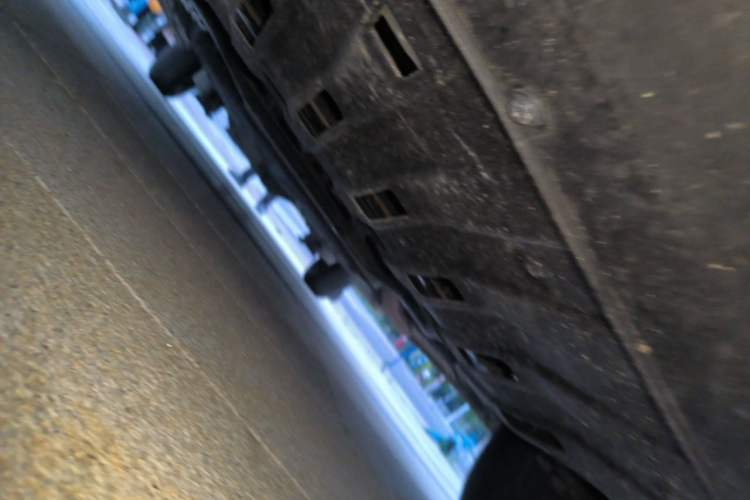 Used Wuling Hongguang New Energy 2025 Extended-Range Hybrid 50 km Standard Version Chassis Front
