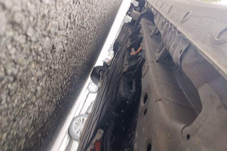 Used Wuling Hongguang New Energy 2025 Extended-Range Hybrid 50 km Utility Version Chassis Front Right