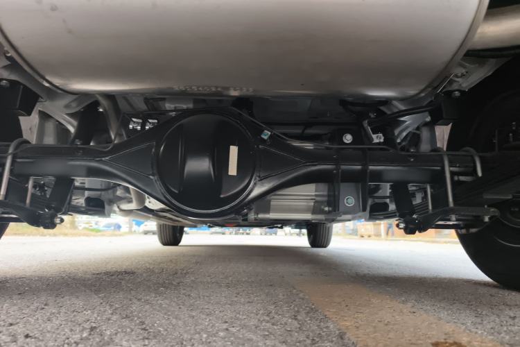 Used Wuling Hongguang New Energy 2025 Extended-Range Hybrid 50 km Standard Version Chassis Rear