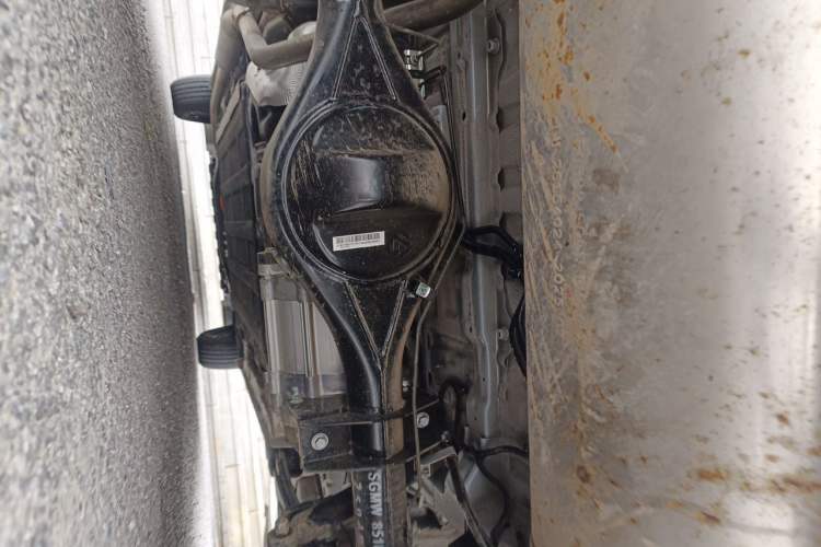 Used Wuling Hongguang New Energy 2025 Extended-Range Hybrid 50 km Utility Version Chassis Rear