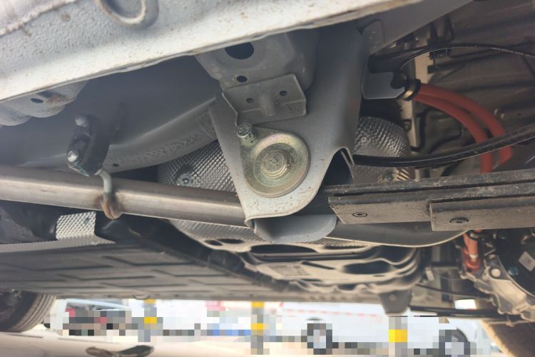 Used Wuling Hongguang New Energy 2025 Extended-Range Hybrid 50KM Comfort Version Chassis Rear Left