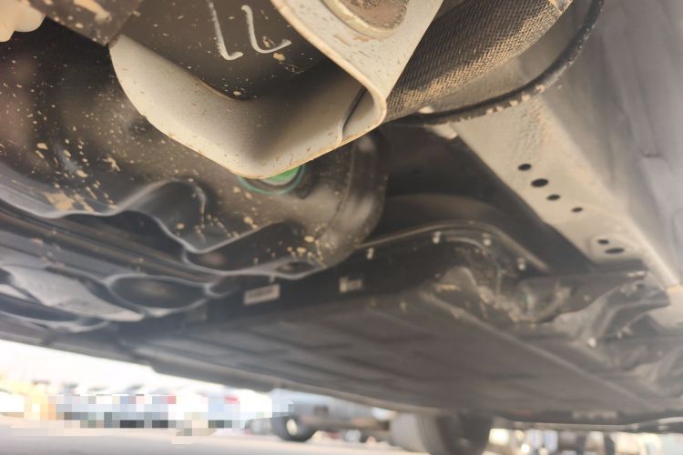 Used Wuling Hongguang New Energy 2025 Extended-Range Hybrid 50KM Comfort Version Chassis Rear Right