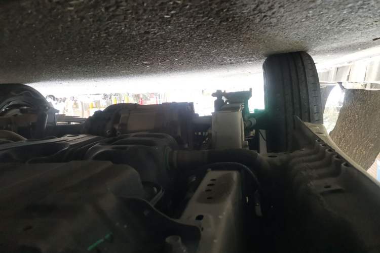 Used Wuling Hongguang New Energy 2025 Extended-Range Hybrid 50 km Standard Version Chassis Rear Right