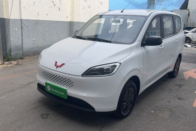 Used Wuling Hongguang New Energy 2025 Extended-Range Hybrid 50 km Utility Version