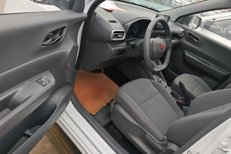 Used Wuling Hongguang New Energy 2025 Extended-Range Hybrid 50 km Standard Version Driver Seat