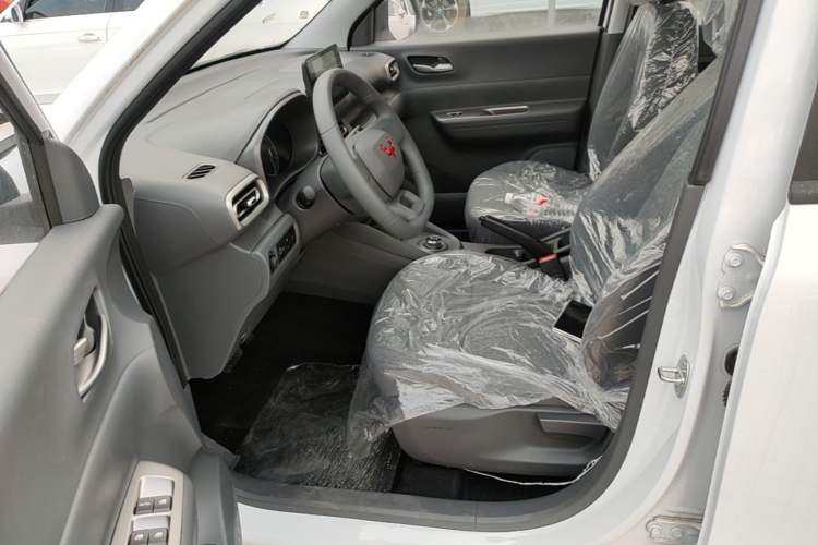Used Wuling Hongguang New Energy 2025 Extended-Range Hybrid 50KM Comfort Version Driver Seat
