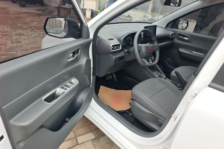 Used Wuling Hongguang New Energy 2025 Extended-Range Hybrid 50KM Comfort Version Driver Seat