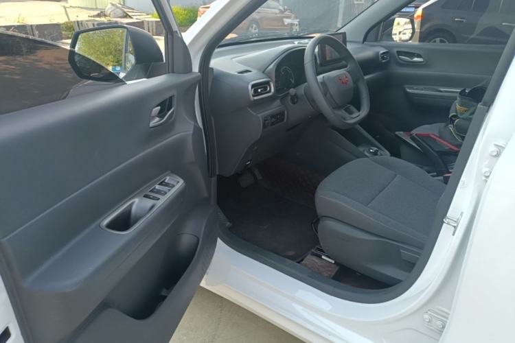 Used Wuling Hongguang New Energy 2025 Model Range-Extending Hybrid 150KM Comfort Edition Driver Seat