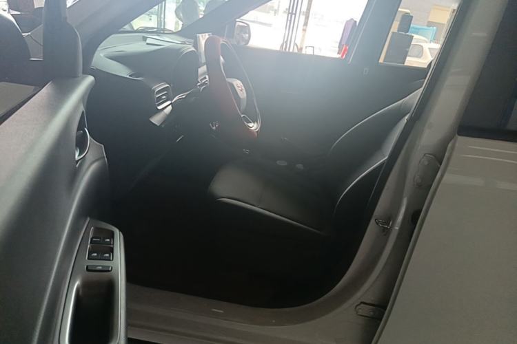 Used Wuling Hongguang New Energy 2025 Extended-Range Hybrid 50KM Comfort Version Driver Seat