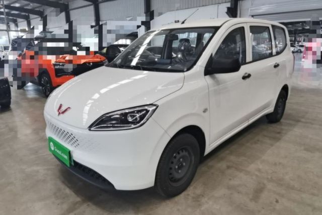 Used Wuling Hongguang New Energy 2025 Extended-Range Hybrid 50 km Standard Version