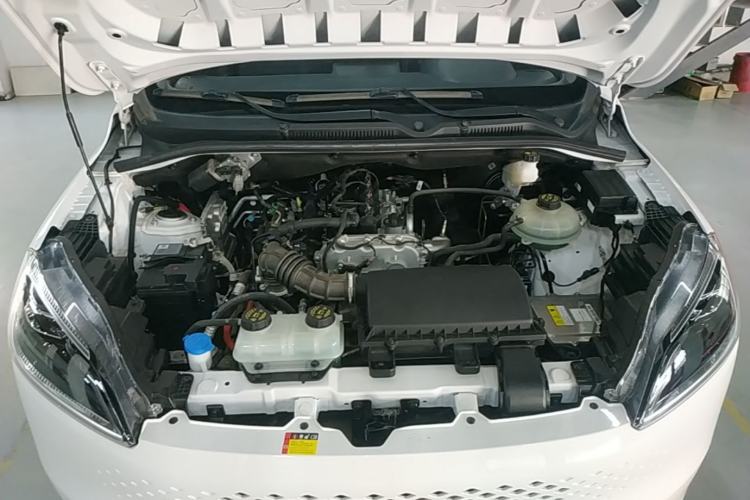 Used Wuling Hongguang New Energy 2025 Extended-Range Hybrid 50 km Standard Version Engine Bay