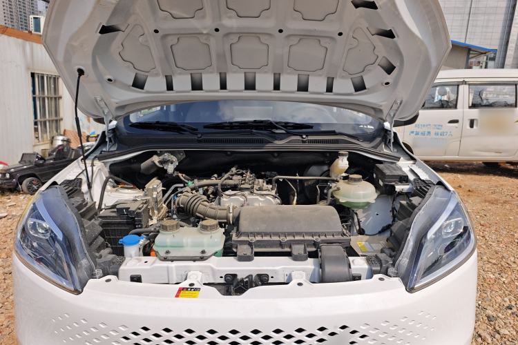 Used Wuling Hongguang New Energy 2025 Extended-Range Hybrid 50KM Comfort Version Engine Bay