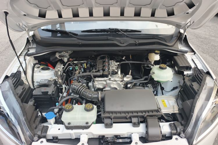 Used Wuling Hongguang New Energy 2025 Extended-Range Hybrid 50 km Standard Version Engine Bay