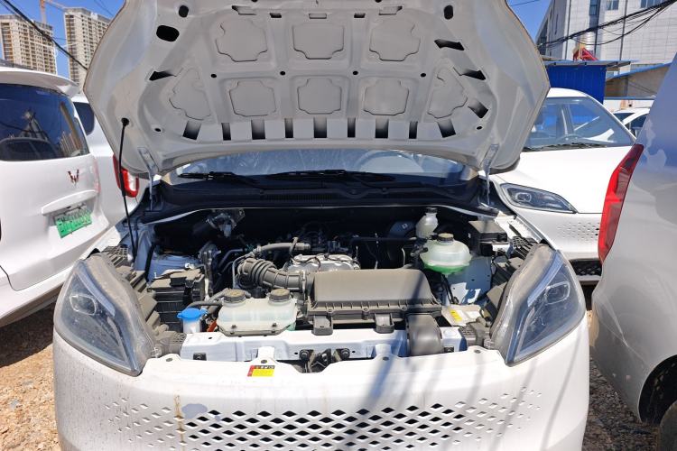 Used Wuling Hongguang New Energy 2025 Extended-Range Hybrid 50 km Utility Version Engine Bay