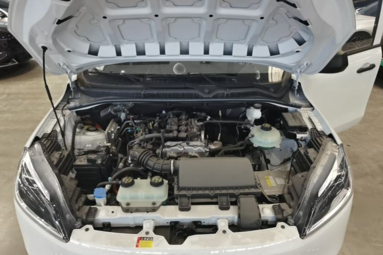 Used Wuling Hongguang New Energy 2025 Extended-Range Hybrid 50 km Standard Version Engine Bay