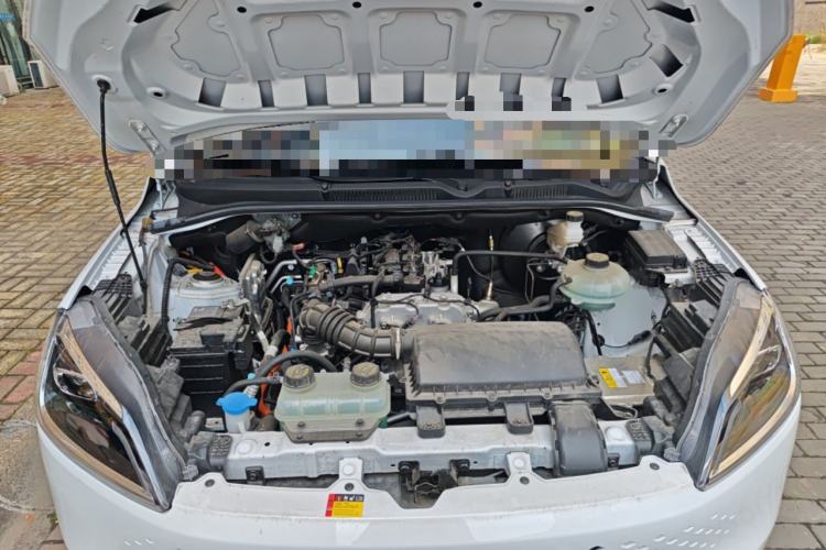 Used Wuling Hongguang New Energy 2025 Extended-Range Hybrid 50 km Utility Version Engine Bay